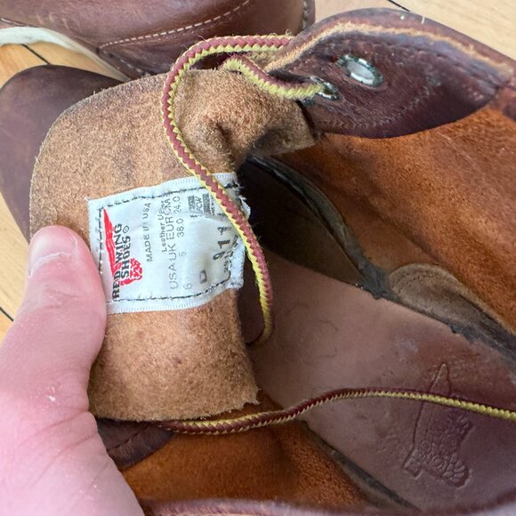 Red Wing 9111 Classic Round Toe Brown Leather Boots Size US 6 D main image 5